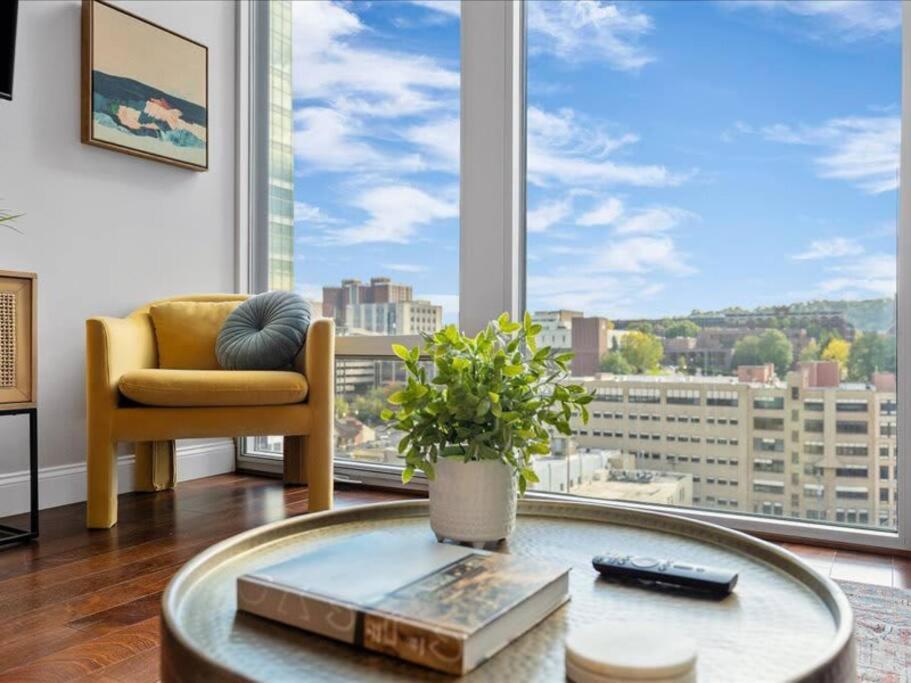 Cozysuites Dream 1Br, Ppg Paints Arena, Pitts Pittsburgh Dış mekan fotoğraf